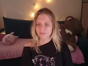 Chaturbate Adult Video Chat of viki_charm