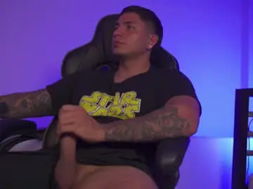 Chaturbate Live Sex Cam of alan_muscle