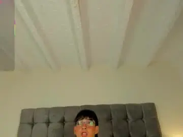 Chaturbate Live Sex Cam of andrew_sissy