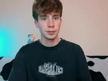 Chaturbate Watch Live Sex Cams of cute_brian