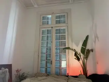 Chaturbate Live Sex Cam of hung_angel_xxl