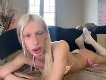 Chaturbate Sex Cam of hung_angel_xxl