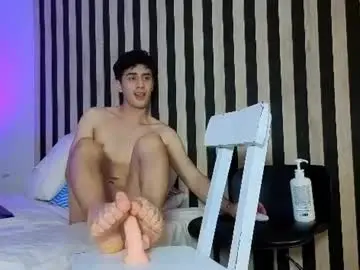 Chaturbate Live Sex Cam of mikevoss_