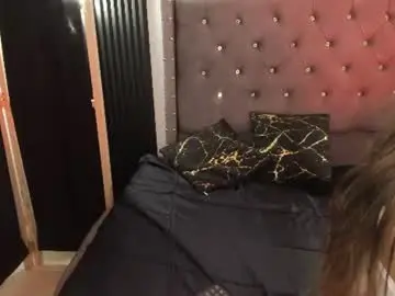 Chaturbate Watch Live Sex Cams of scarbadgirl_
