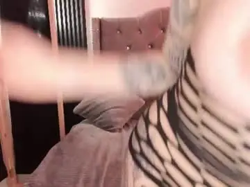 Chaturbate Watch Live Sex Cams of scarbadgirl_