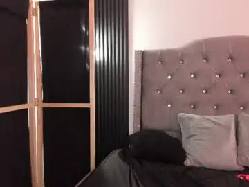 Chaturbate Live Sex Cam of scarbadgirl_