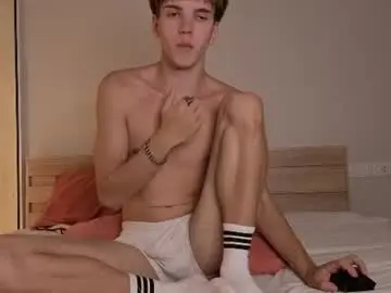 Chaturbate Watch Live Sex Cams of braxiboy