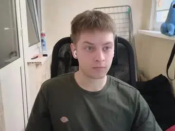 Chaturbate Live Sex Cam of danila_trezzini