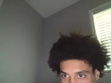 Chaturbate Best live sex cam show of lightskinwithgirth