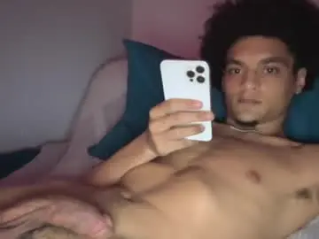 Chaturbate Best Webcam of lightskinwithgirth