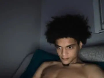 Chaturbate Best Webcam of lightskinwithgirth