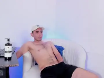 Chaturbate Live Sex Cam of stronggaze