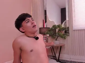 Chaturbate Live Porn of thristan_leones