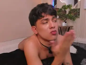 Chaturbate Adult Video Chat of thristan_leones