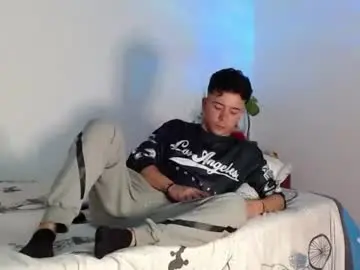 Chaturbate Best live sex cam show of dominic_hanks