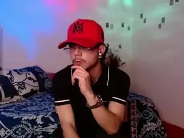 Chaturbate Free Live Porn of dominic_hanks