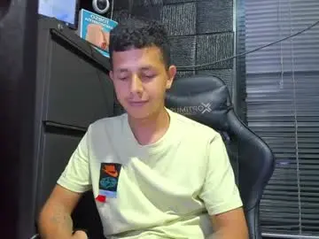 Chaturbate Adult Webcams of g_lincoln