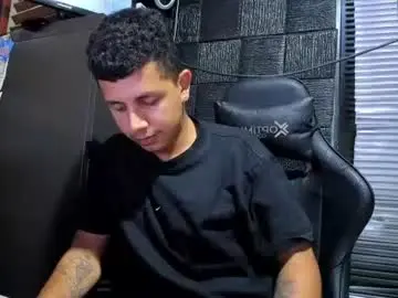 Chaturbate Free Live Porn of g_lincoln