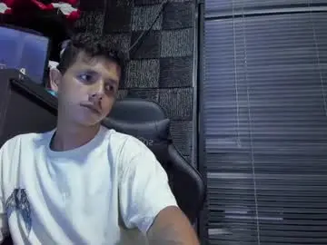 Chaturbate Live Sex of g_lincoln