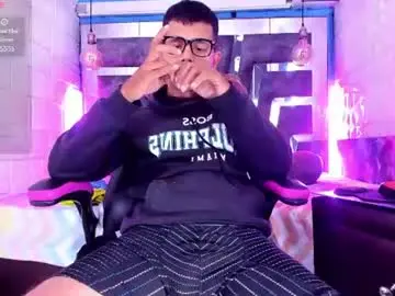 Chaturbate Best live sex cam show of g_lincoln