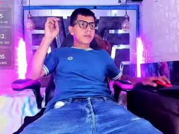 Chaturbate Sex Chat of g_lincoln