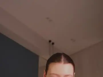 Chaturbate Live Porn of poisonn_girll