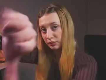Chaturbate Live Sex Cam of rue_novella