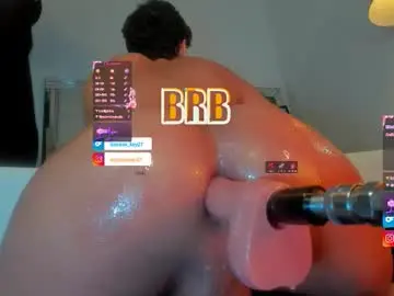 Chaturbate Nude Webcam of damian_queen