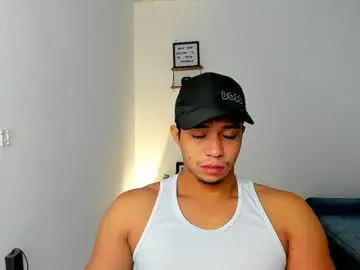Chaturbate Live Sex Cam of zayn_v1p