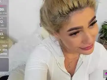 Chaturbate Live Sex Cam of bettykristal