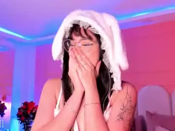 Chaturbate Best live sex cam show of emilly_williamss
