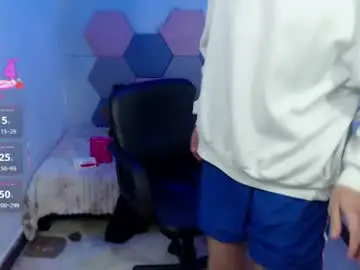 Chaturbate Nude Webcam of andy_norton