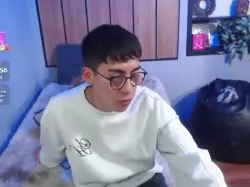 Chaturbate Live Sex Cam of andy_norton