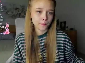Chaturbate Sex Chat of flooora_0
