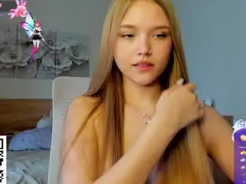 Chaturbate Live Sex Cam of flooora_0