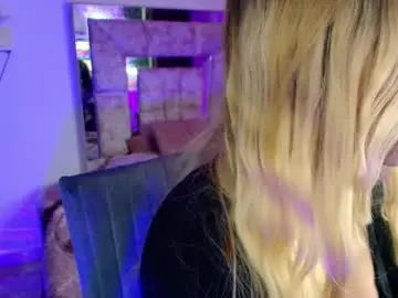 Chaturbate Best live sex cam show of dahnia_cruz