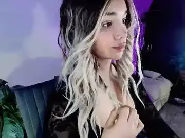 Chaturbate Best live sex cam show of dahnia_cruz
