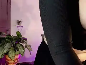 Chaturbate Best live sex cam show of dahnia_cruz