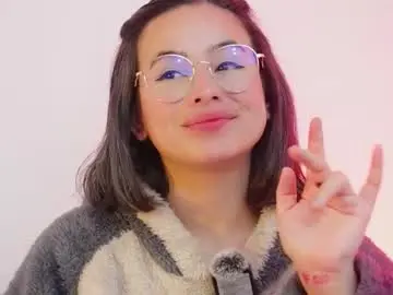 Chaturbate Live Sex of hawaiibliss_18