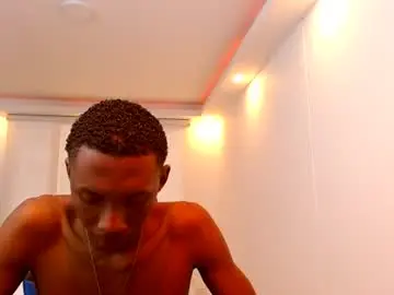 Chaturbate Adult Webcams of miilo18