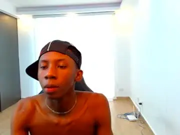 Chaturbate Sex Chat of miilo18