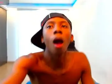 Chaturbate Sex Cam of miilo18