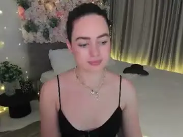 Chaturbate Live Sex Cam of miraclecurly