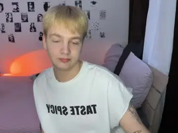 Chaturbate Live Sex Cam of olivertasty