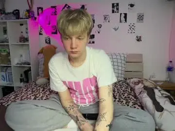 Chaturbate Best live sex cam show of olivertasty