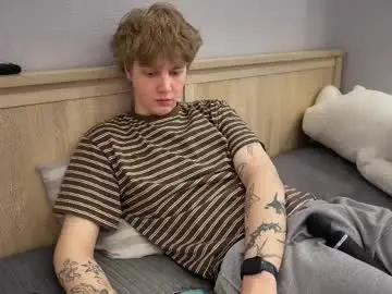 Chaturbate Live Sex Cam of olivertasty