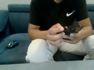 Chaturbate Adult Webcam of schoolboy09