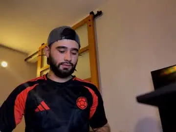 Chaturbate Best live sex cam show of zack_sullivan22