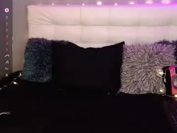 Chaturbate Free Porn Cam of ginger69crush