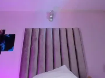 Chaturbate Watch Live Sex Cams of isabella_flowerss